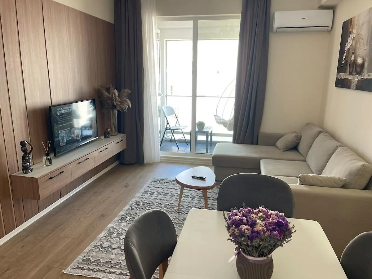 Jona Lovely 2 Bedroom 2 Bathroom Ap Free Parking 地拉那 0*,